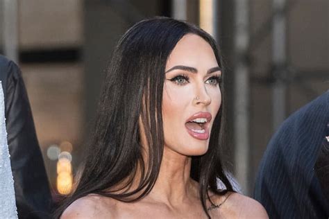 ミーガンフォックス エロい|Megan Fox ヌード: エロ動画 & セックス流出テープ